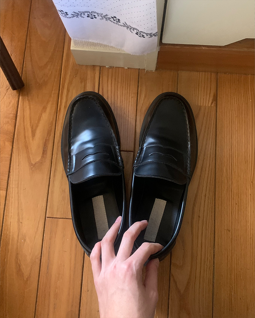 シンプルラウンドトゥローファー