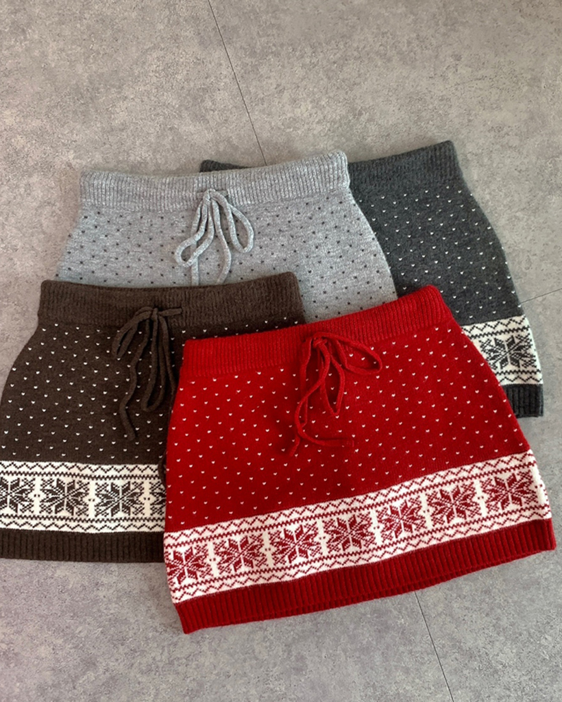 極美品◆ヴァレンティノ ドット柄 ミニスカート ホワイト×カラフル 正規品 ノルディック雪柄ドットミニスカート | ファッション通販サイト NUGU