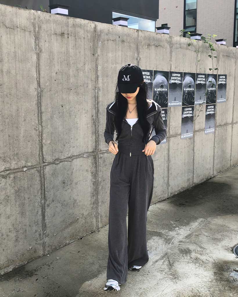 2ピース]クロップドパーカー＋タック入りワイドパンツセット