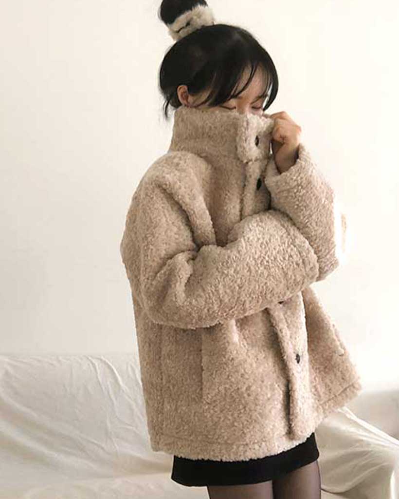 ベージュ ボアジャケット ハイネック ハイネックボアジャケット | ファッション通販サイト NUGU