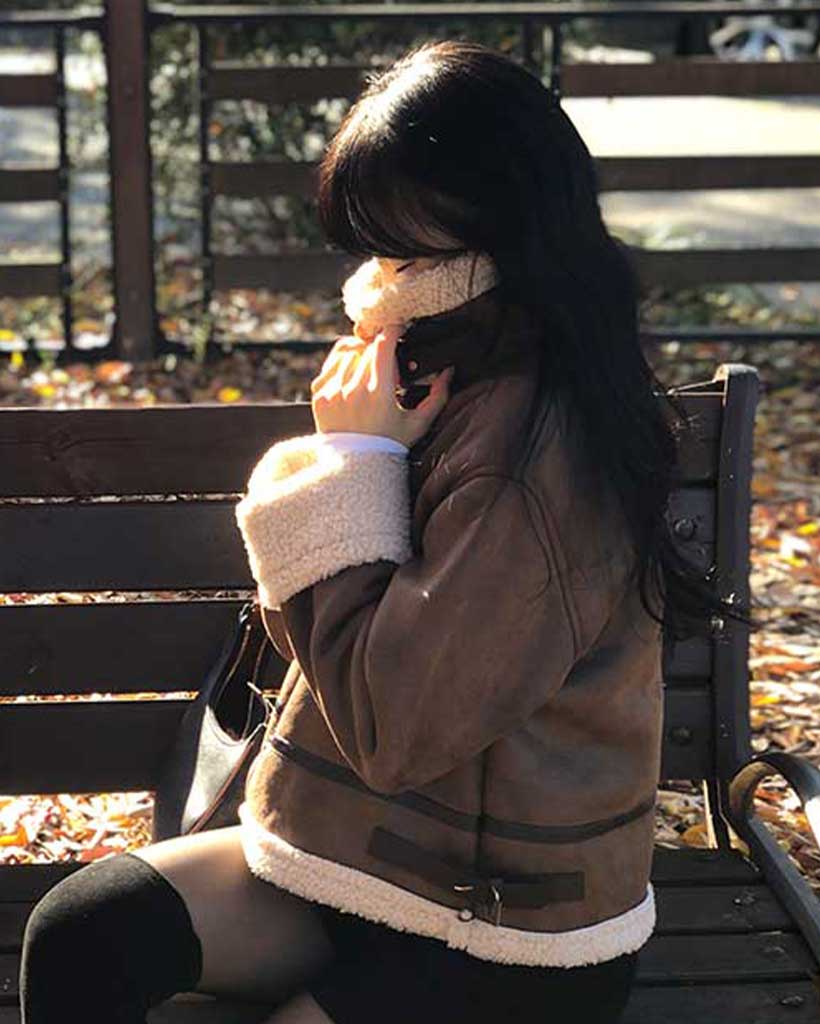 ハイネックボアムートンコート