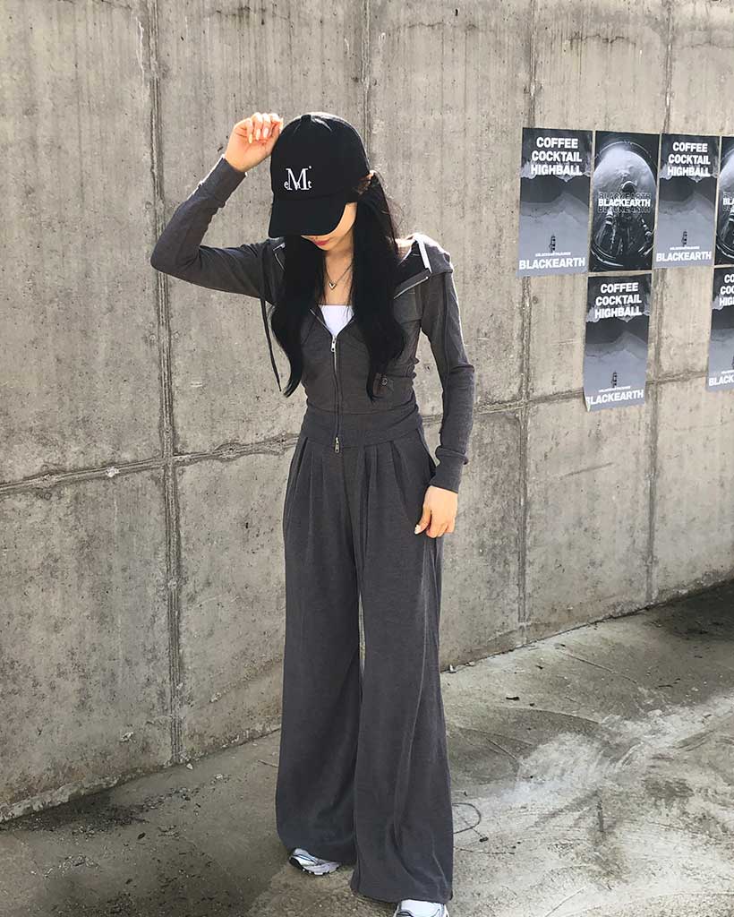 2ピース]クロップドパーカー＋タック入りワイドパンツセット