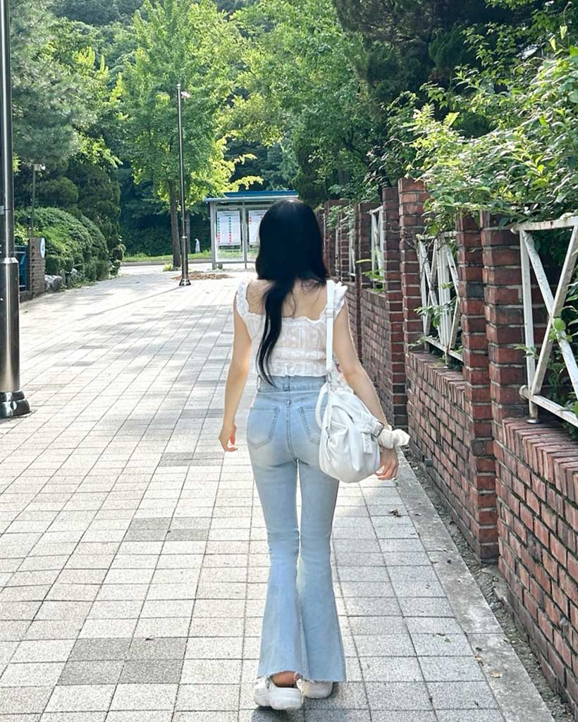 骨盤パッド]スクエアポケットブーツカットデニムパンツ