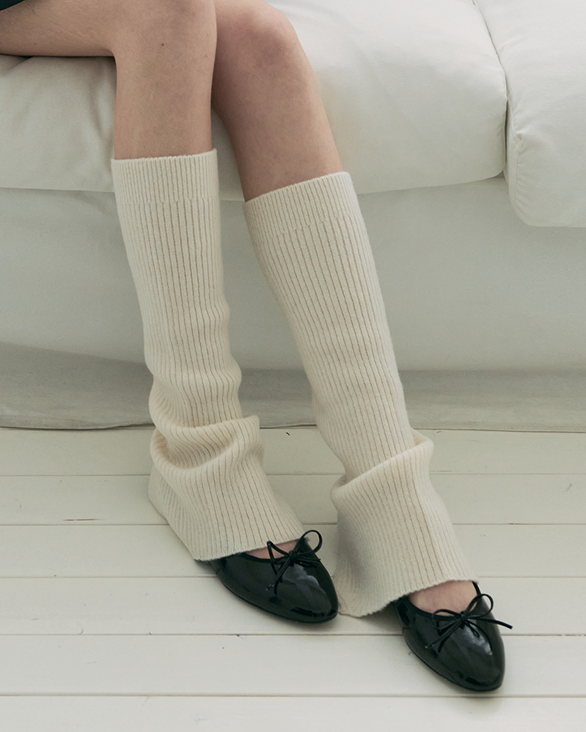 Jude Ribbed Wool Warmer (Cream)