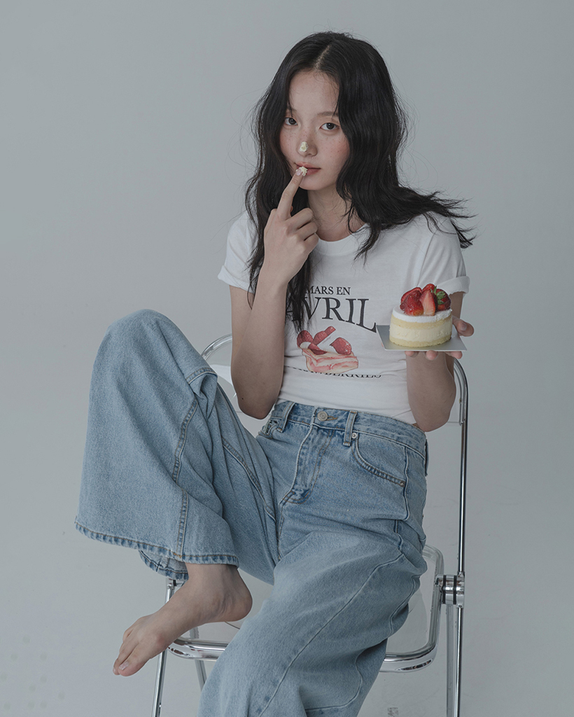 STRAWBERRY CAKE TSHIRT_IVORY | ファッション通販サイト NUGU