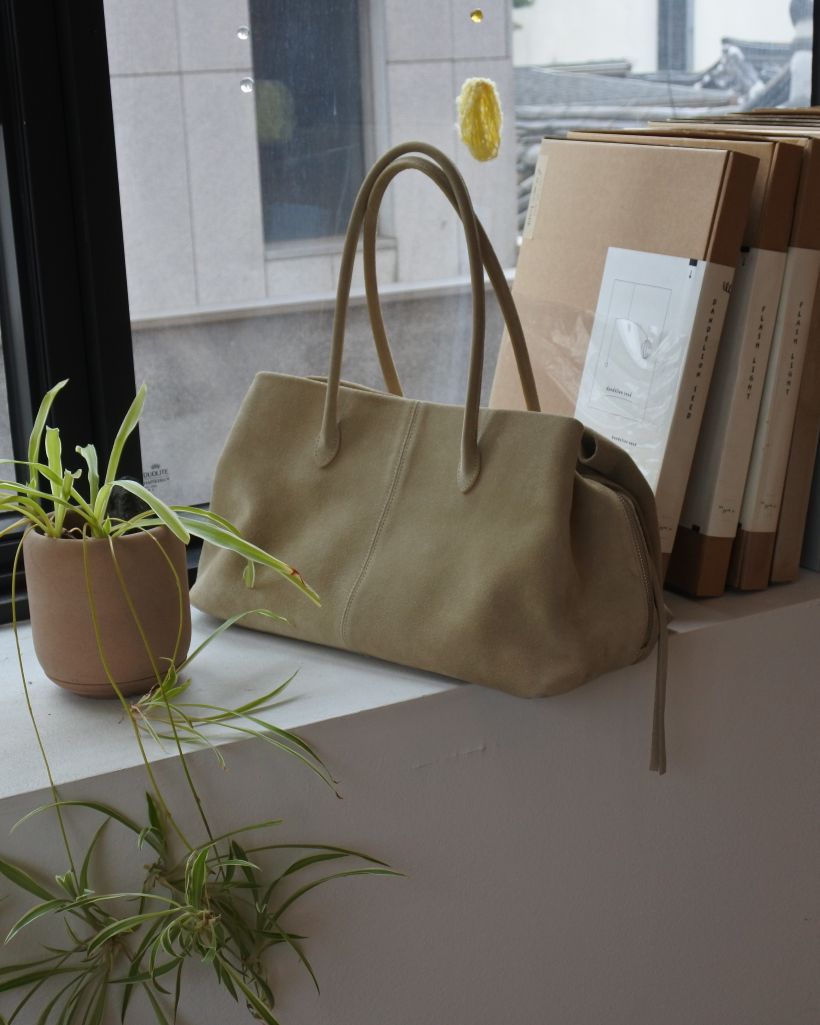 Beige Suede Tassel Shoulder Big Bag