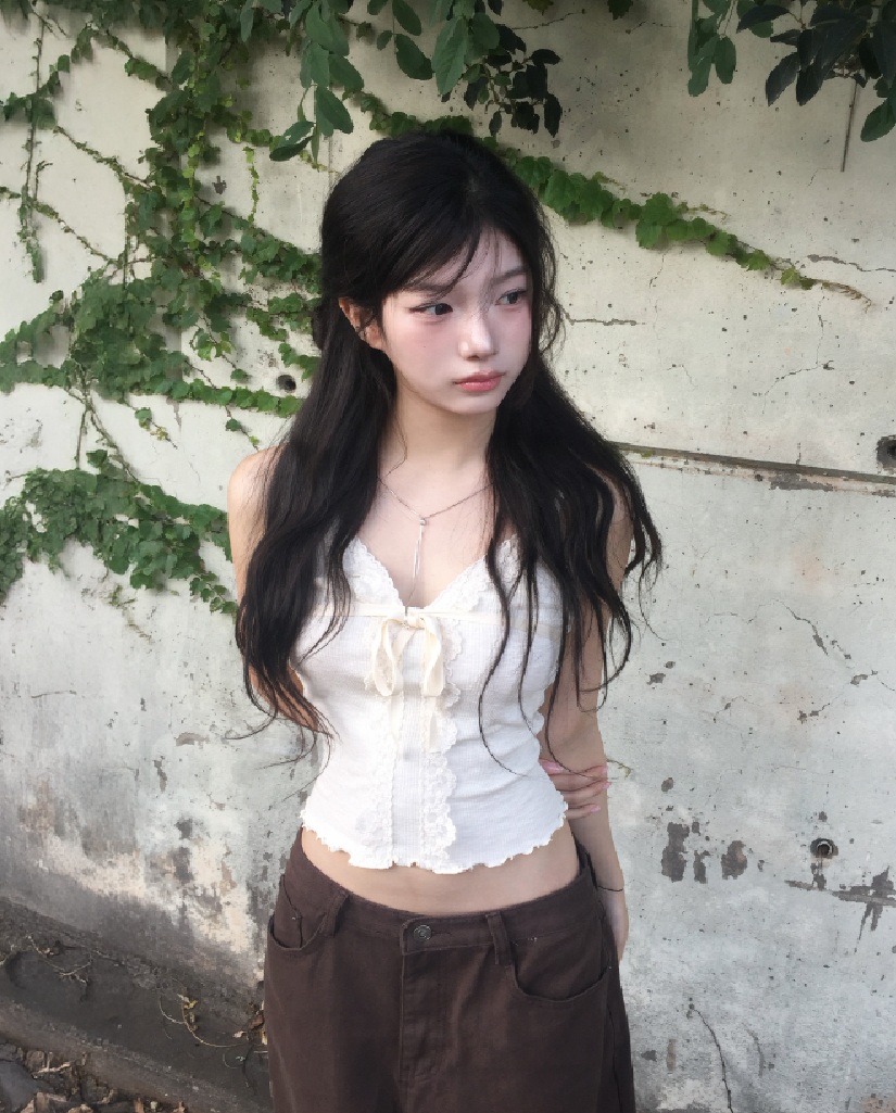 レイヤードフリルスリーブレス