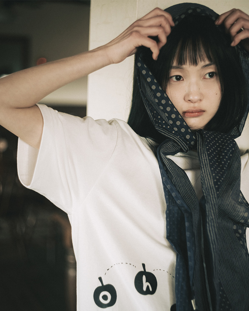 DOT SHEER POINT SCARF, NAVY