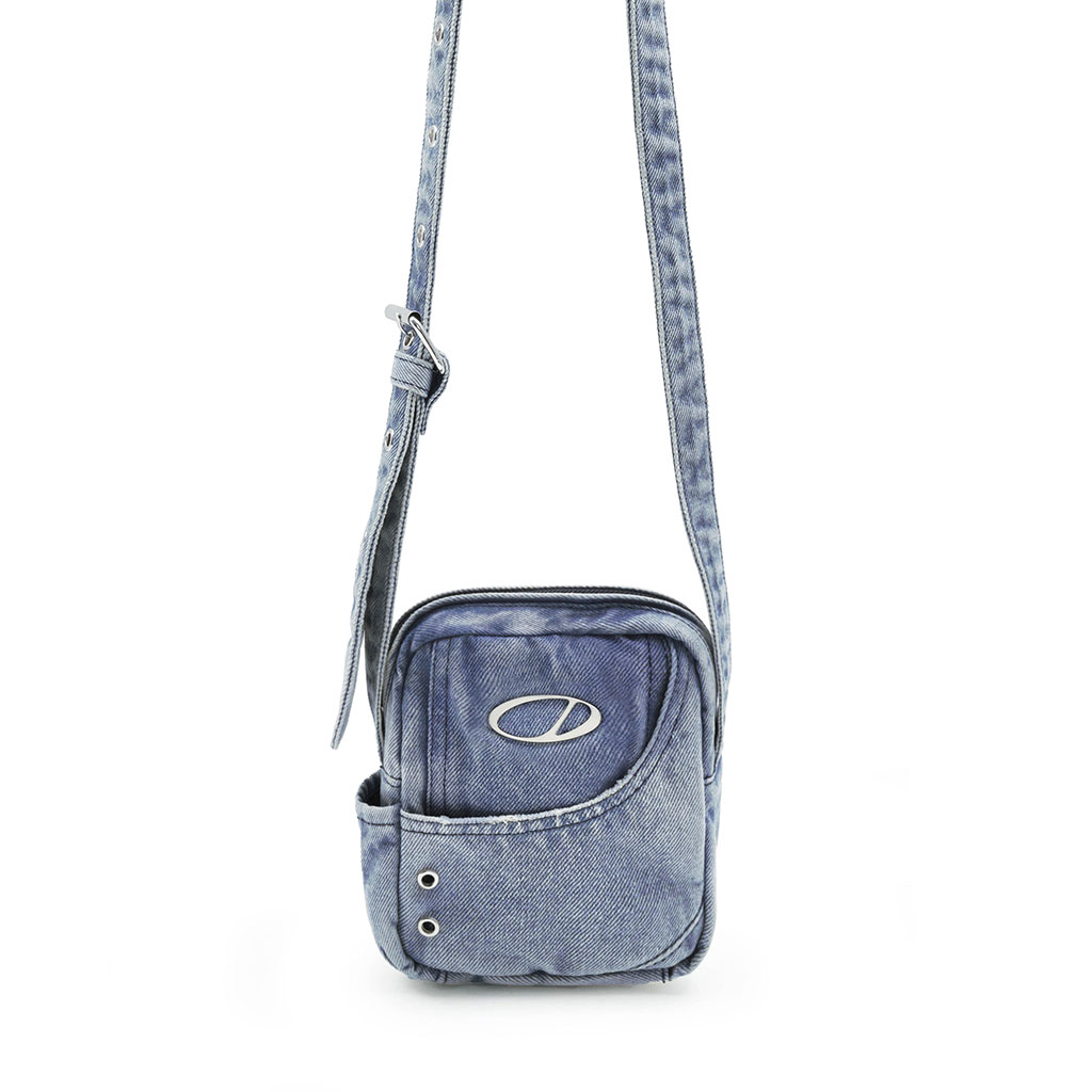 Odd signature denim shoulder bag - BLUE | ファッション通販