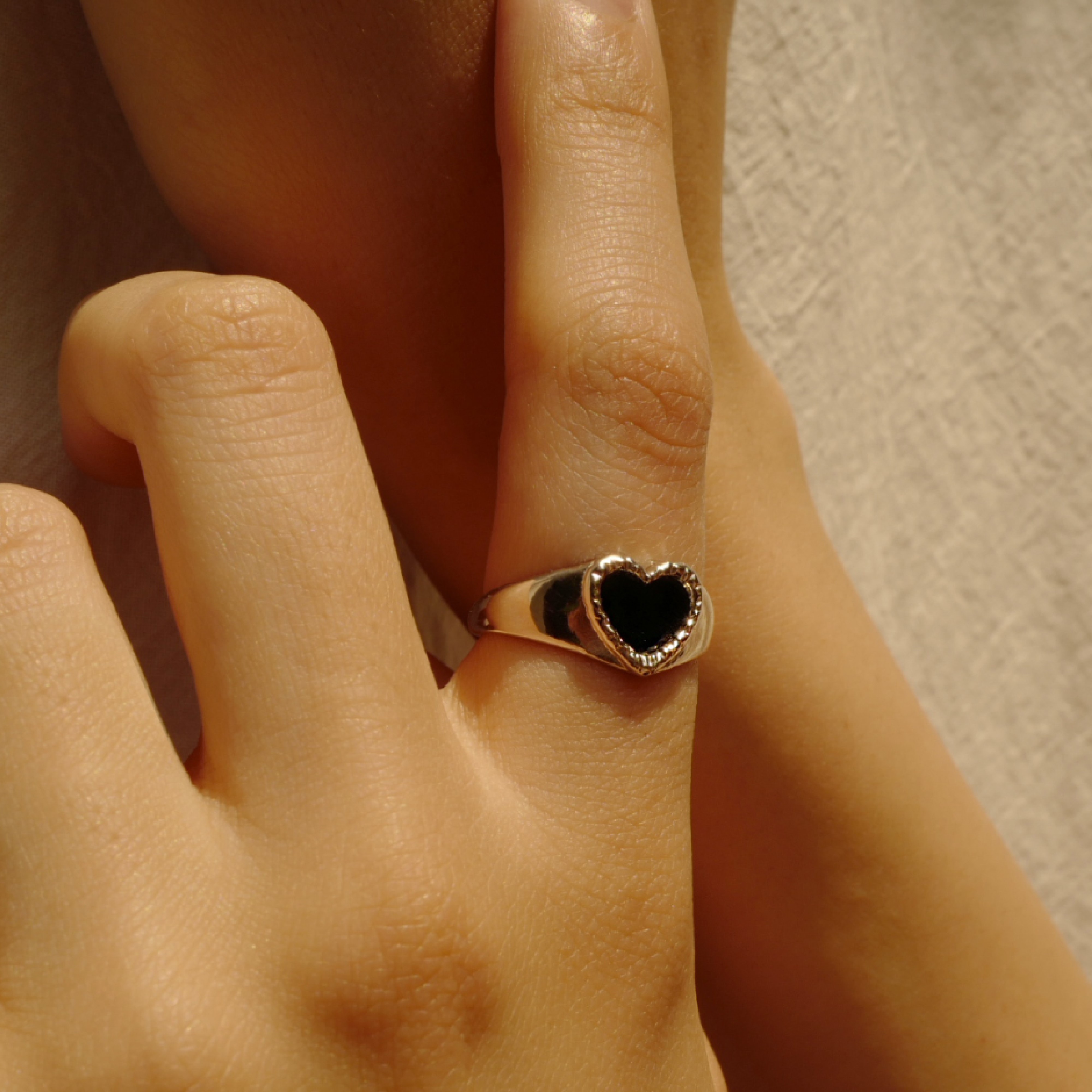 mini stone heart bold ring