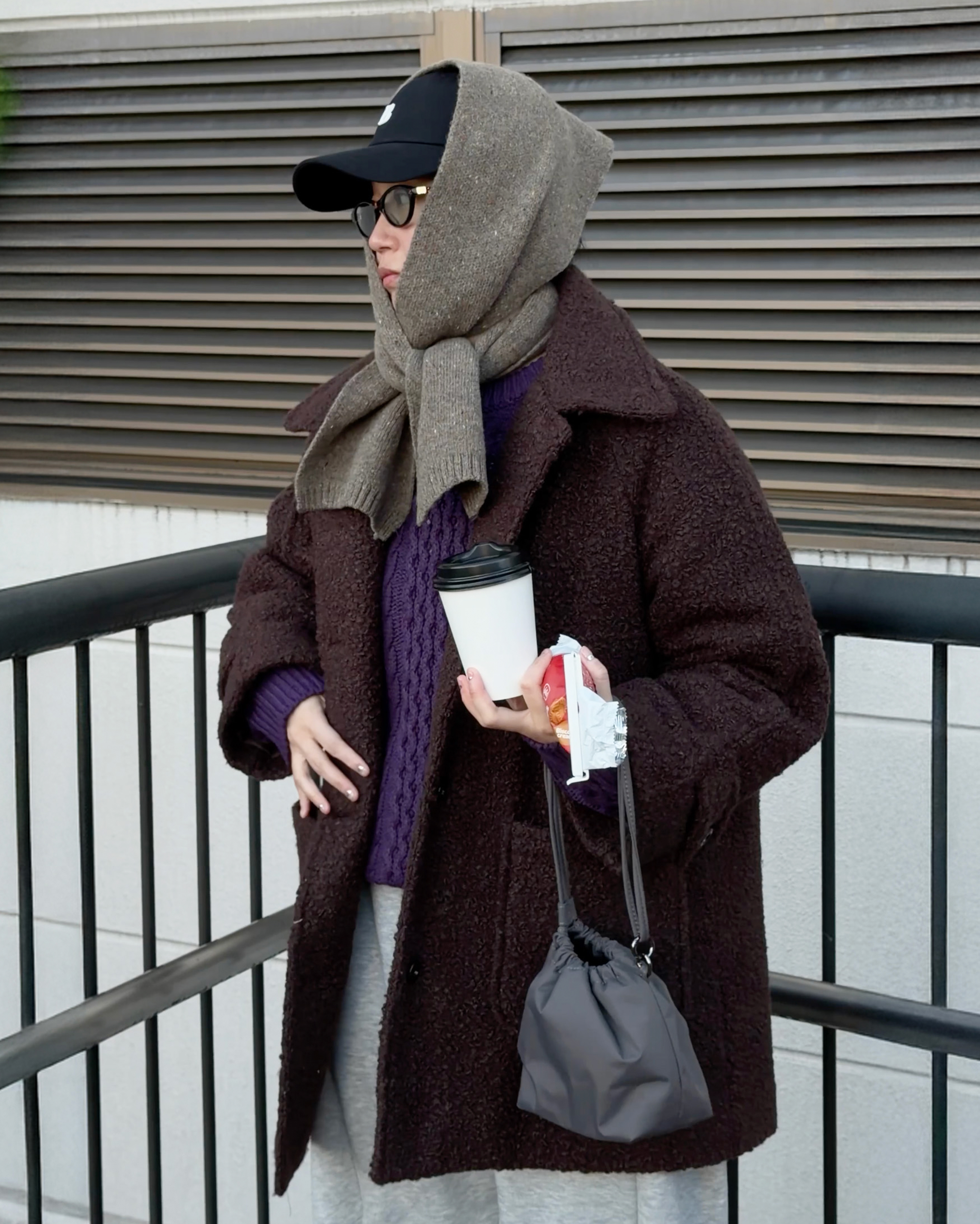 ハイネックブークレコート