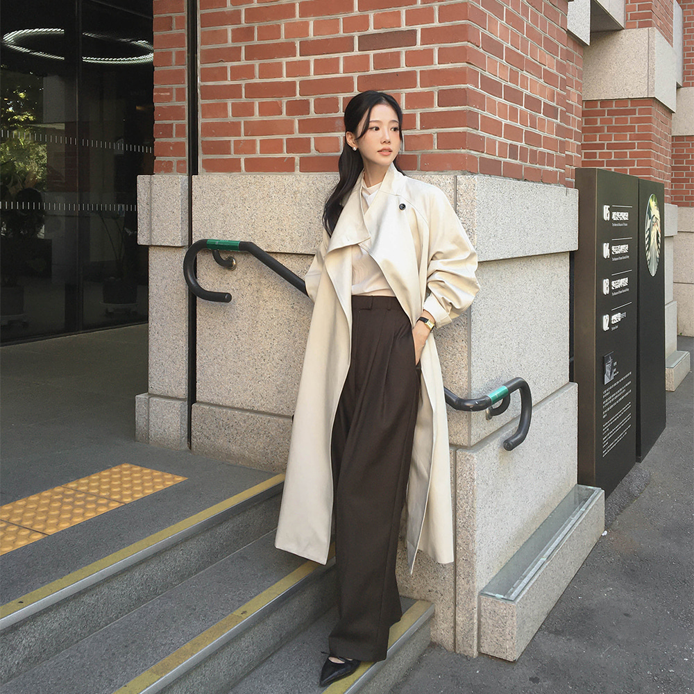 ハイネックトレンチコート