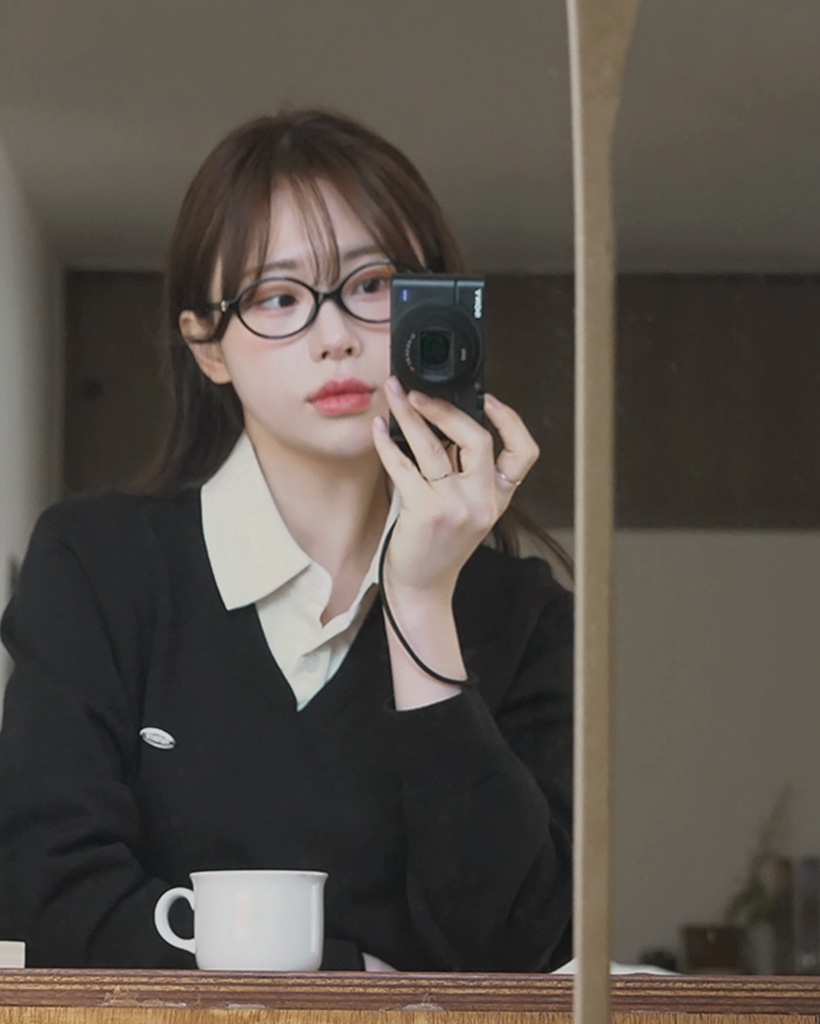 配色シャツレイヤードペンダントニット