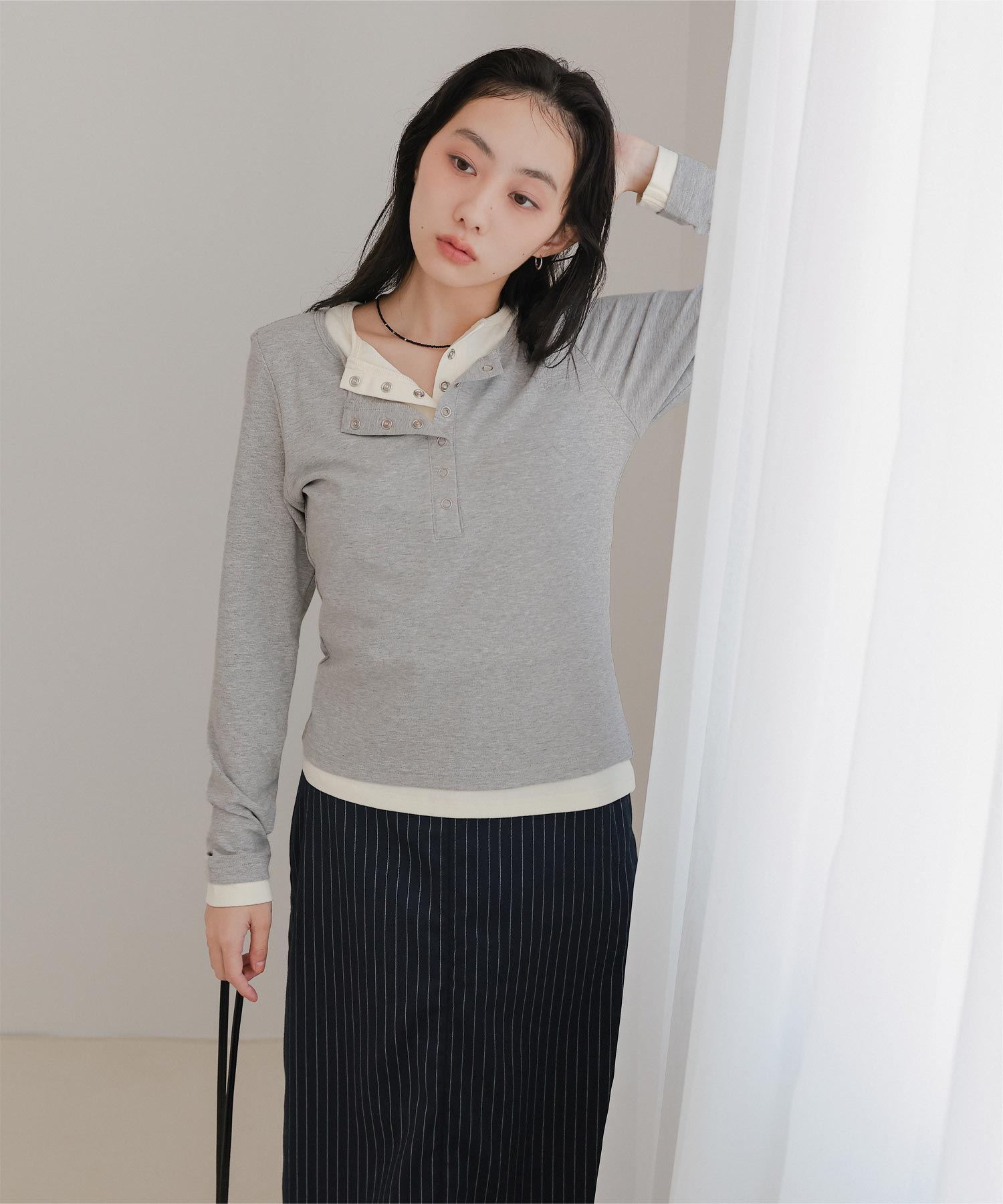 レイヤード風ヘンリーネックトップス | ファッション通販サイト NUGU