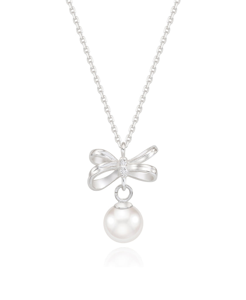 rhythmical pearl drop necklace