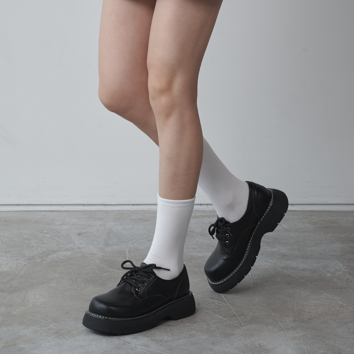 Round Toe Stitch Lace-Up Loafer 412215009 (4.5cm)