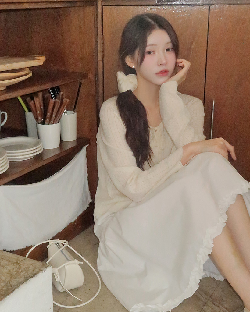 Vネックストラップシュシュセットカーディガン