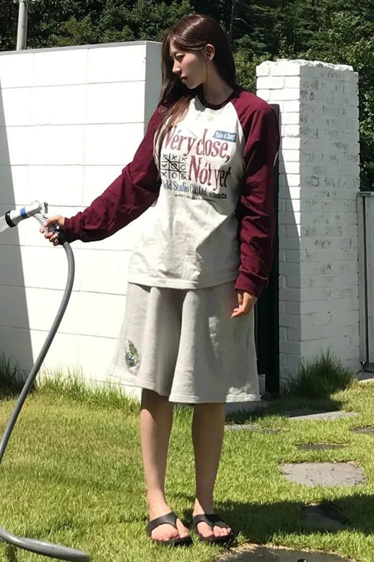 [K-POPアイドル着用] [Kアイドル着用]VeryCloseRaglanOverFitLongSleeve-oatmeal/wine
