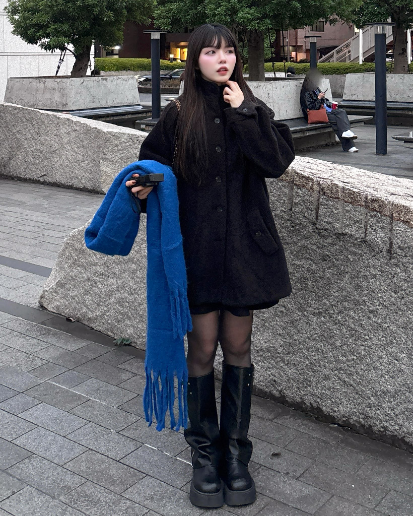 バックスリットハーフコート