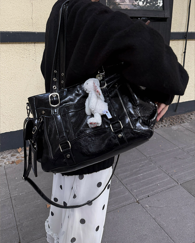 アイレットネームタグショルダーバッグ