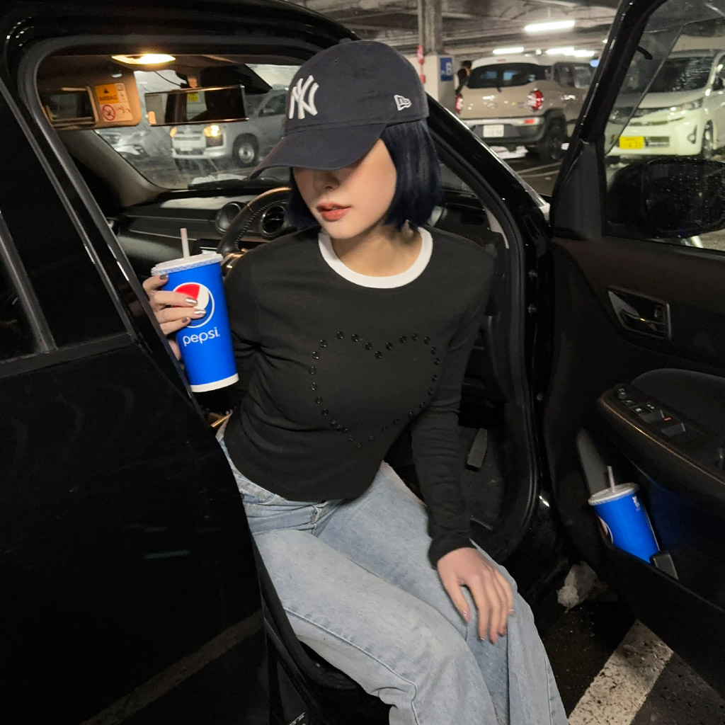 ハートボタンTシャツ