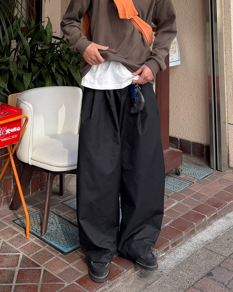 Dリングツータックワイドパンツ