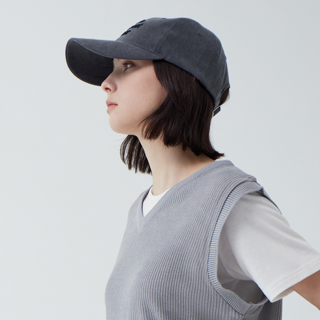 キャップ Runway Infinity Embroidery Pigment Ball Cap Charcoal 8.0 Logo Cap Right Charcoal – Above The Clouds