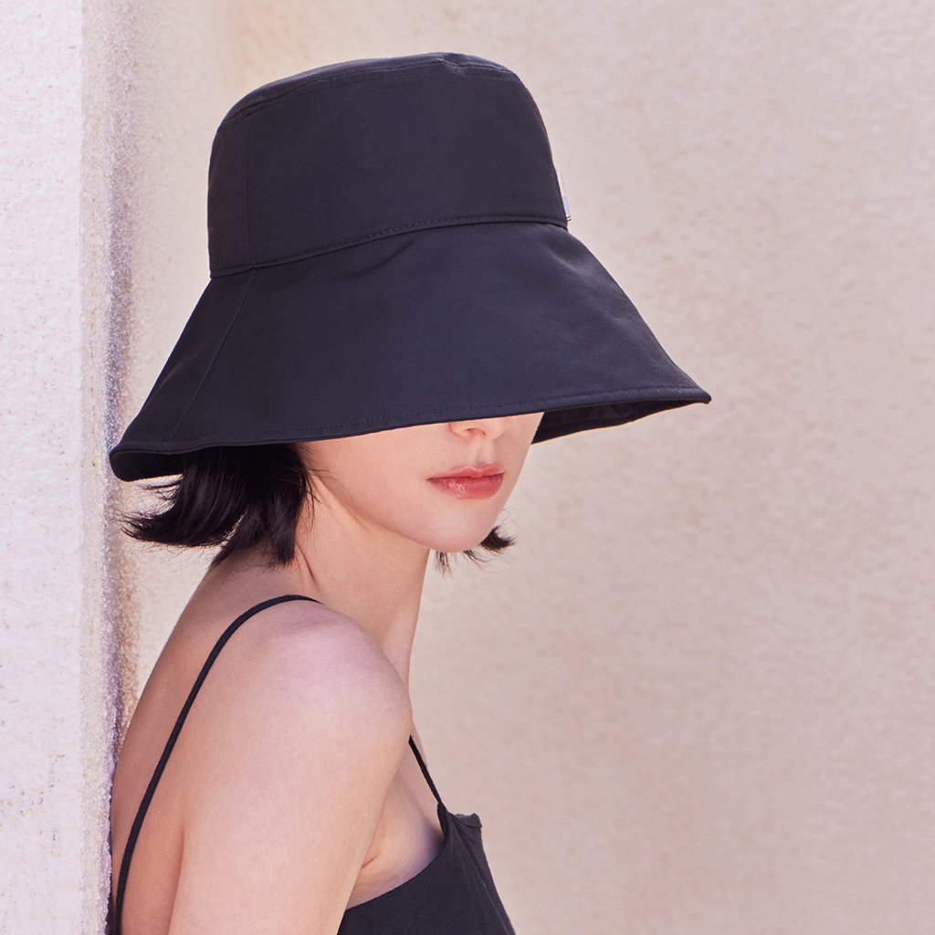 ■VARZAR■ VA Stud Solarshield Bucket Hat Black varzar1351 VA Stud Solar Shield Bucket Hat Black | ファッション通販