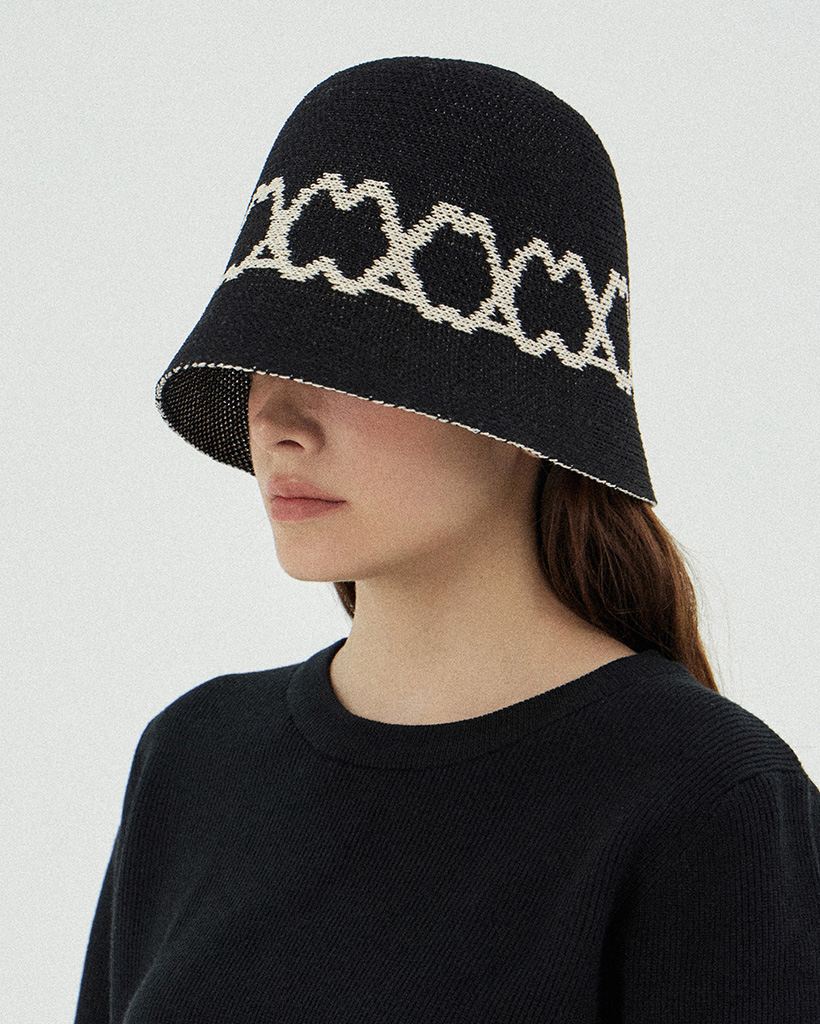 VA Curved Logo Jacquard Bucket Hat Black | ファッション通販サイト NUGU