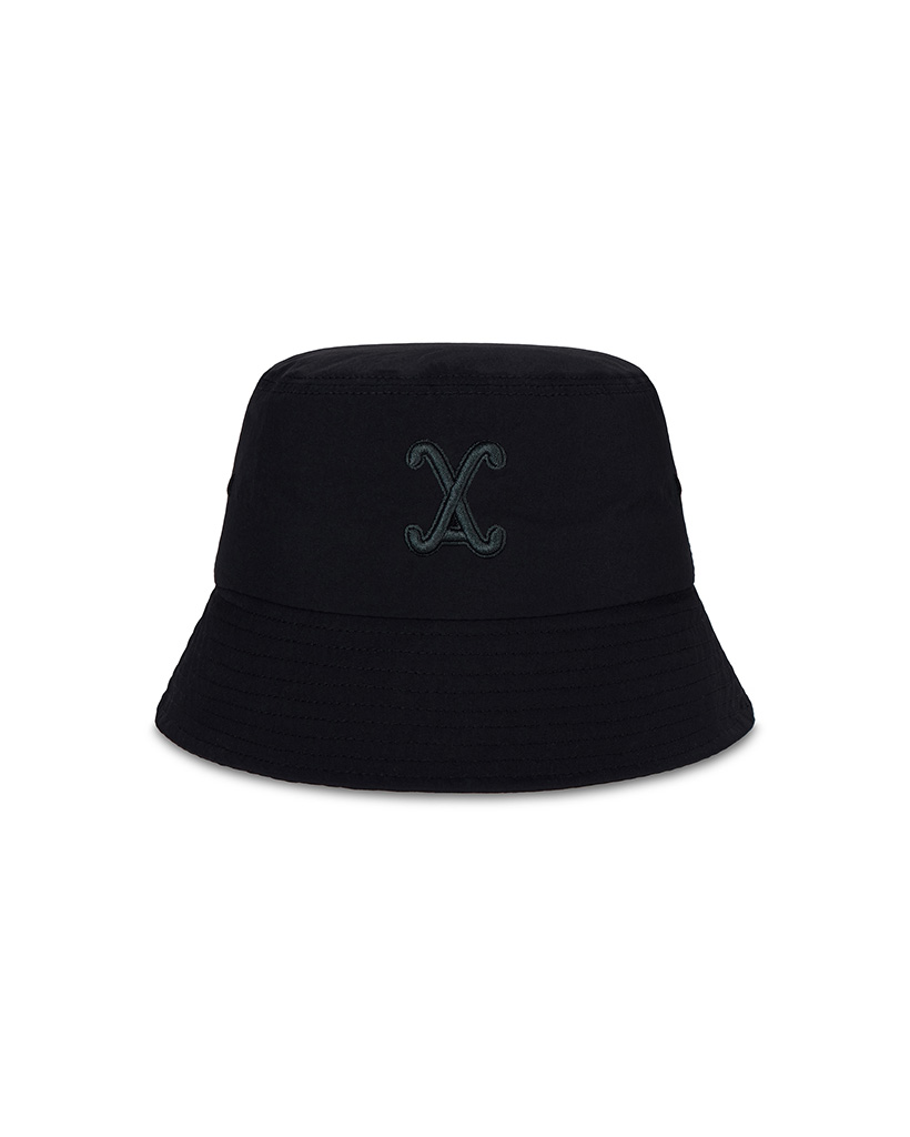 VA Curved Logo Nylon Bucket Hat Black | ファッション通販