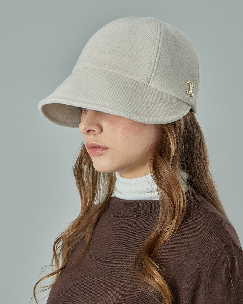 VA Curved Stud Link Bonnet Hat Beige | ファッション通販