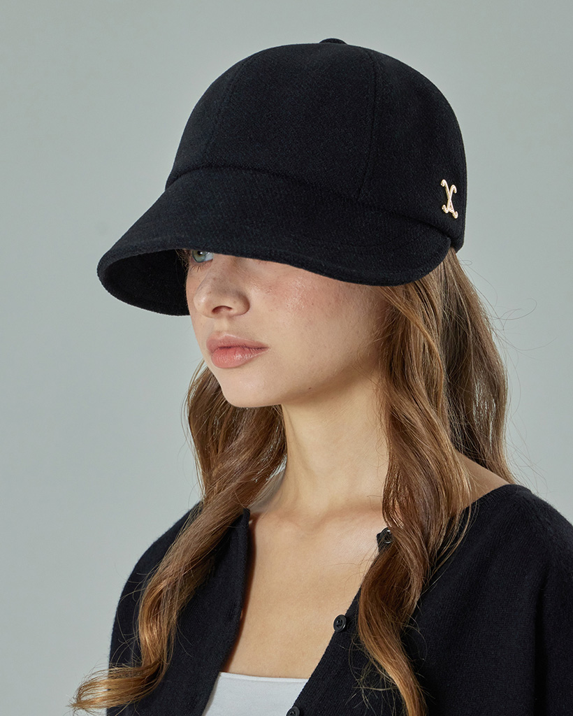 VA Curved Stud Link Bonnet Hat Black | ファッション通販