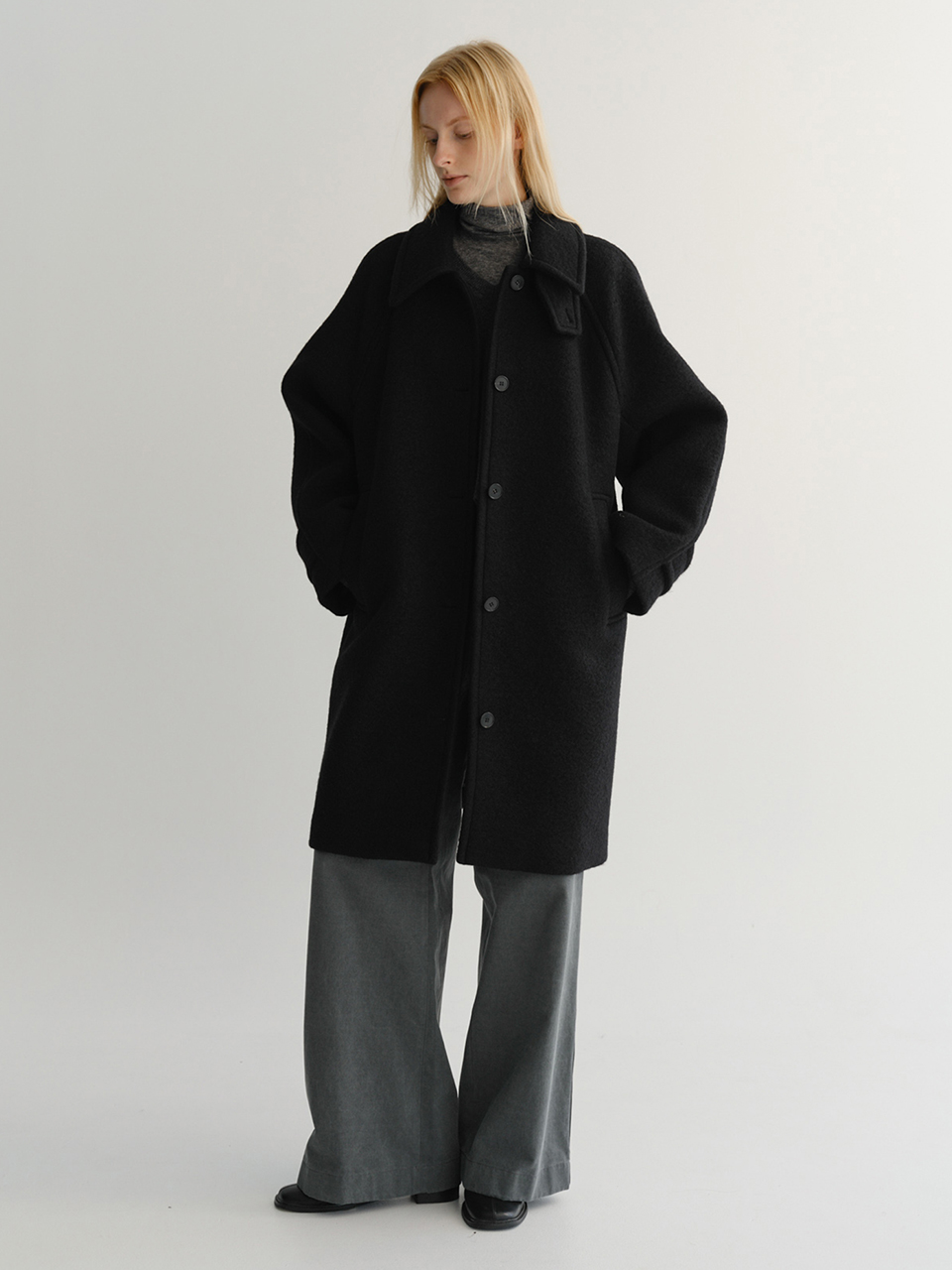 Alpaca Balmacaan Coat (Black)