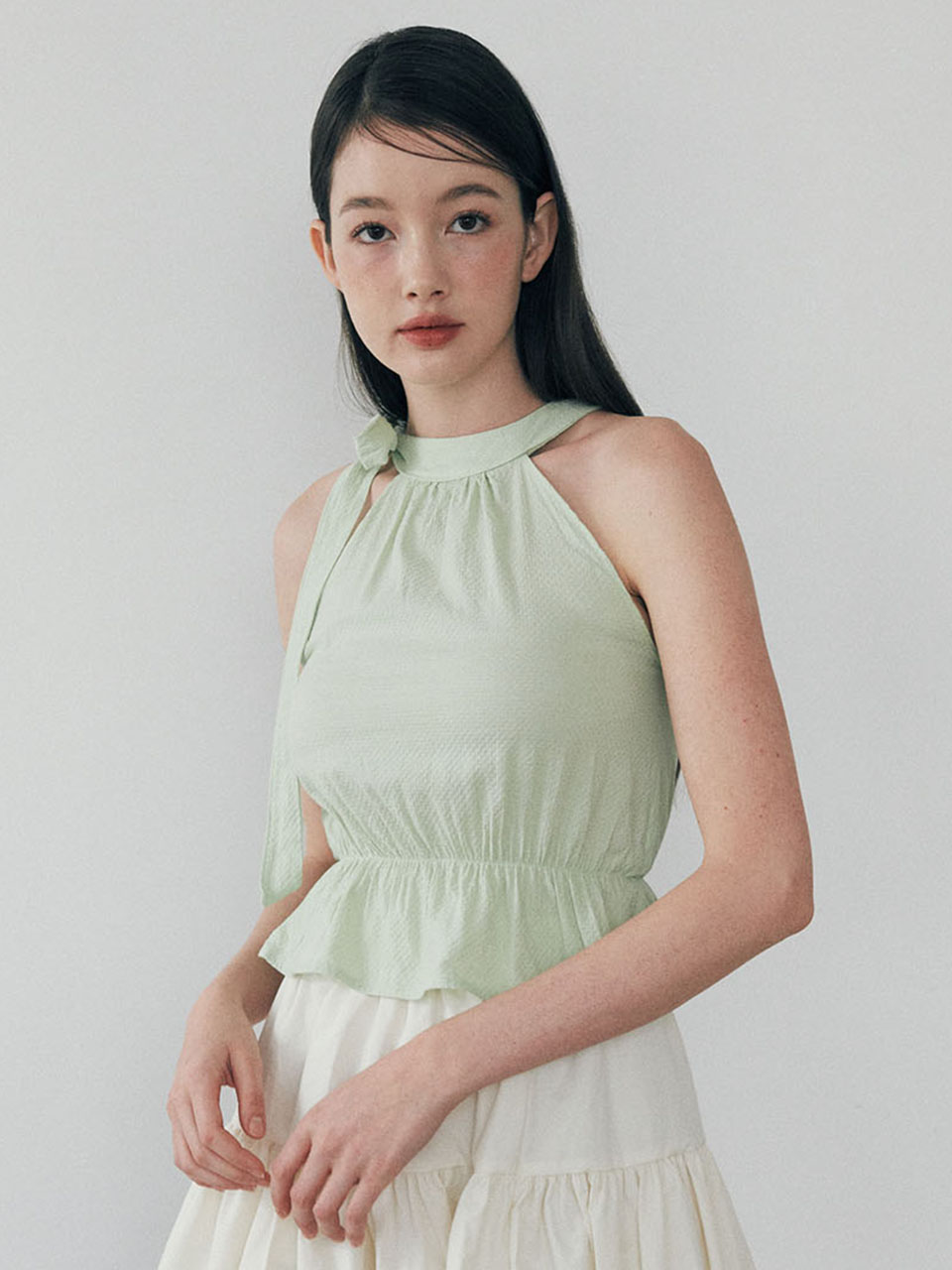 [LOOKAST]BELLA HALTER NECK KNIT TOP_3色 BELLA HALTER NECK KNIT TOP_IVORY | ファッション通販サイト NUGU