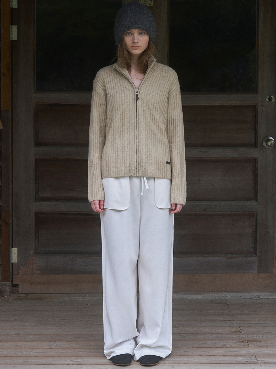 Side pintuck track pants (ivory)