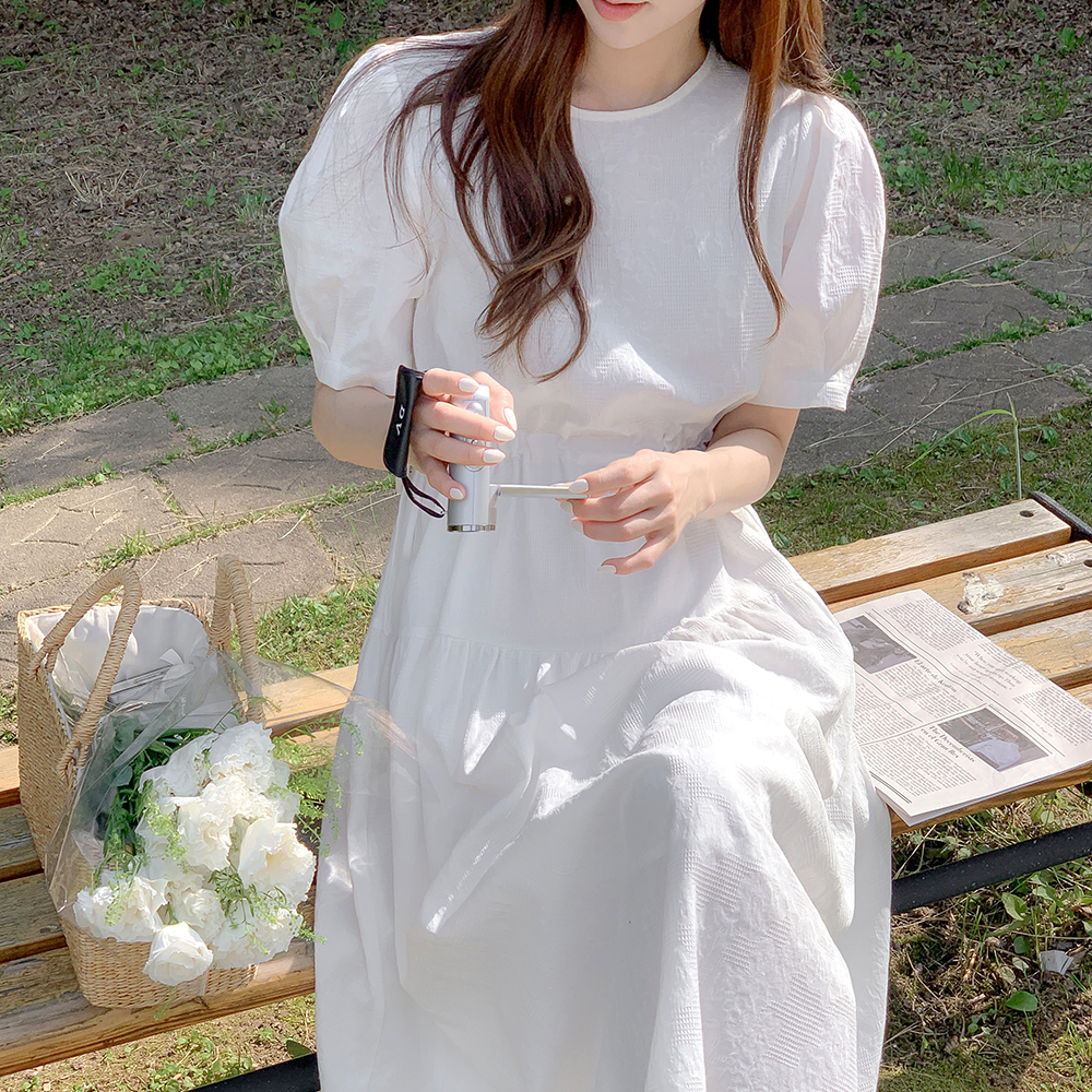 刺繍リボン付きティアードロングワンピース