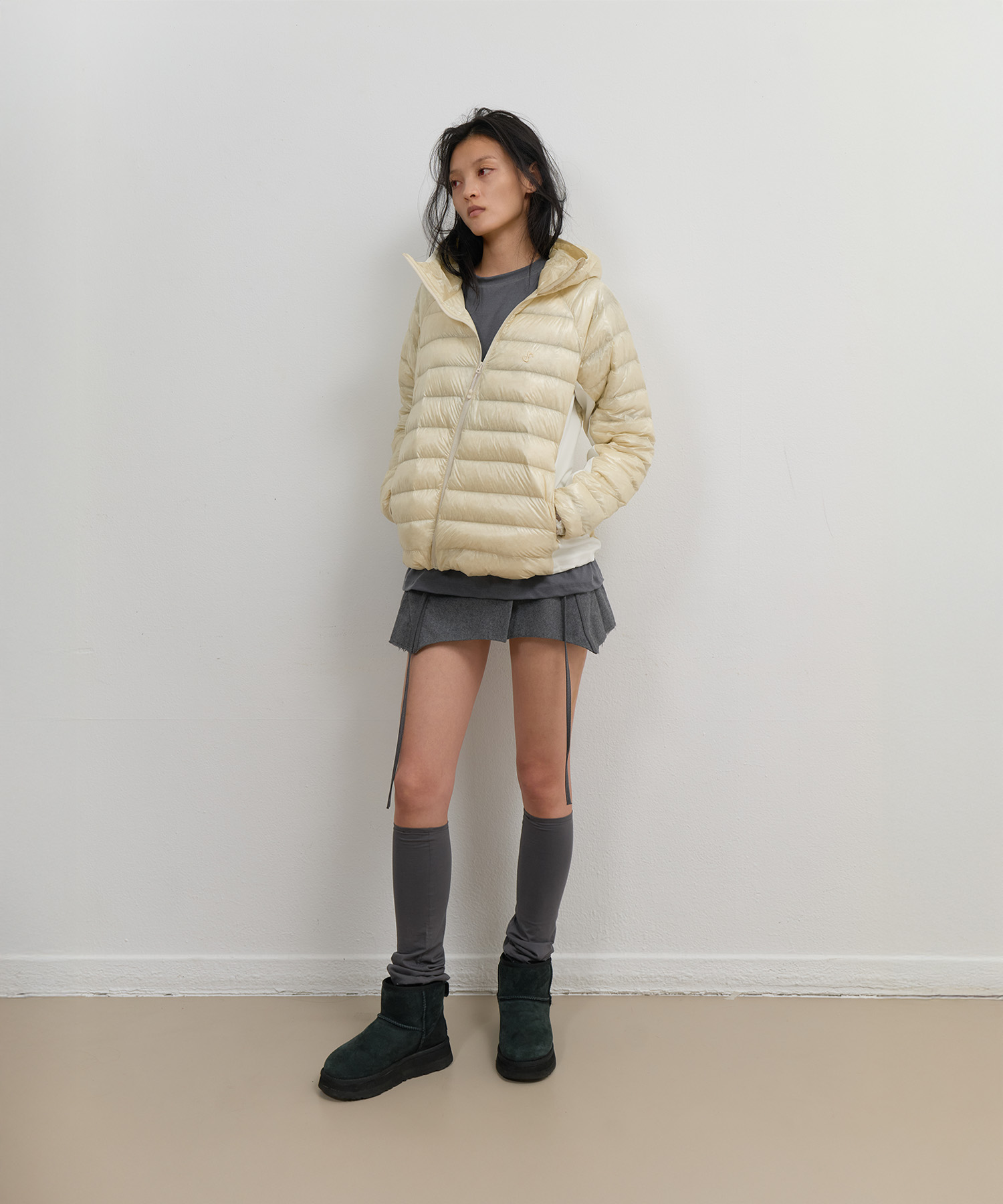 Light Down Hooded Jacket / Light Yellow