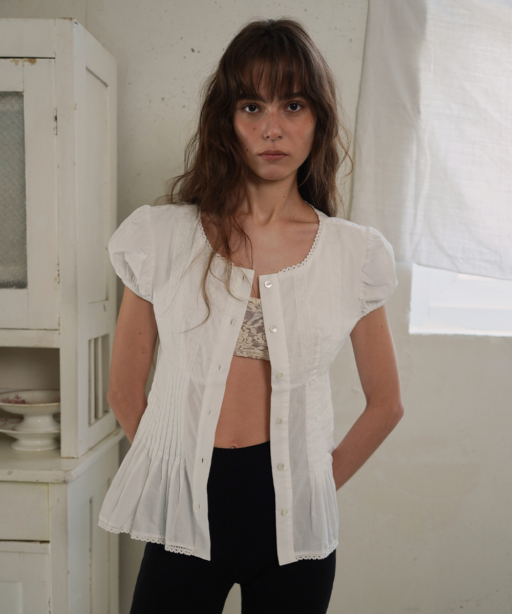 Lace strap blouse