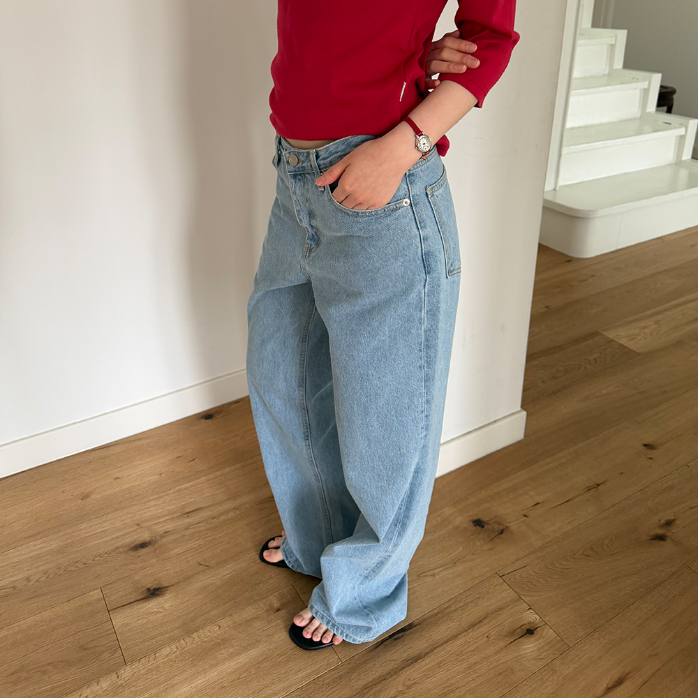 26 LOW-RISE DENIM (LIGHT BLUE)