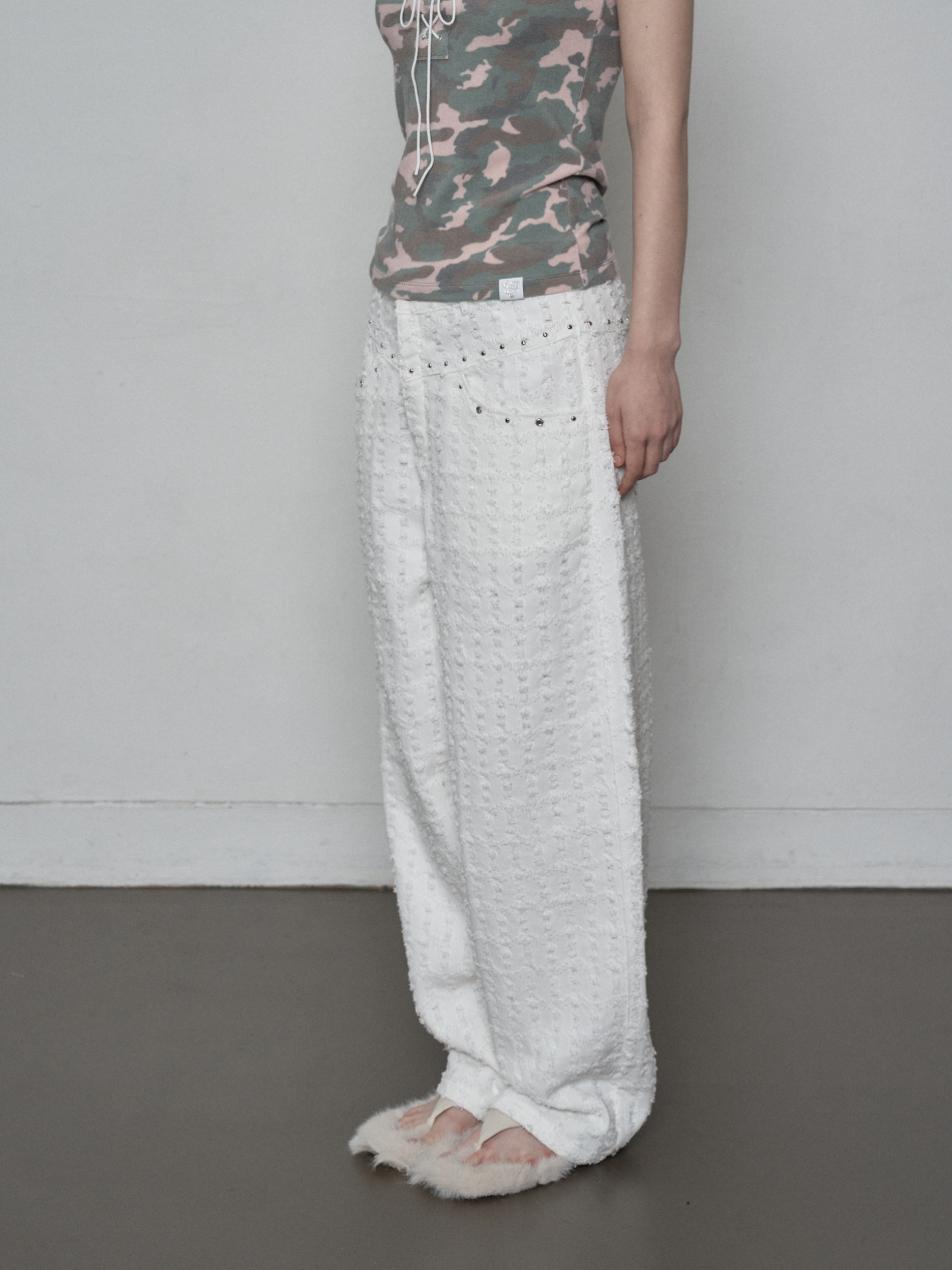 DESTROYED PANTS / OFF WHITE