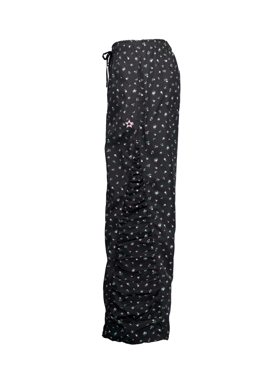 SETUP-EXE★韓国★人気★FLOWER SHIRRING PANTS FLOWER SHIRRING PANTS / BLACK | ファッション通販サイト NUGU