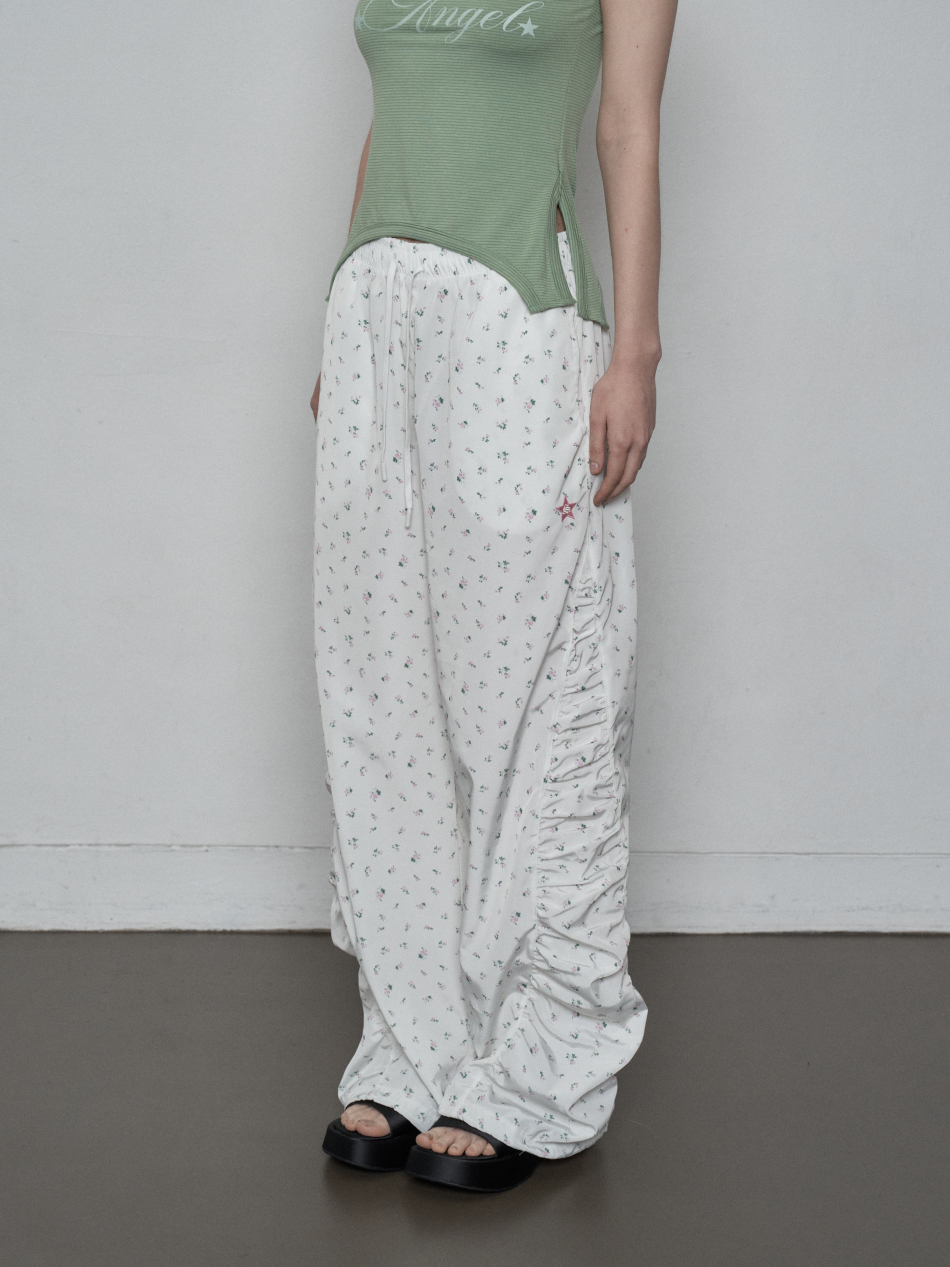 FLOWER SHIRRING PANTS / BLACK | ファッション通販サイト NUGU