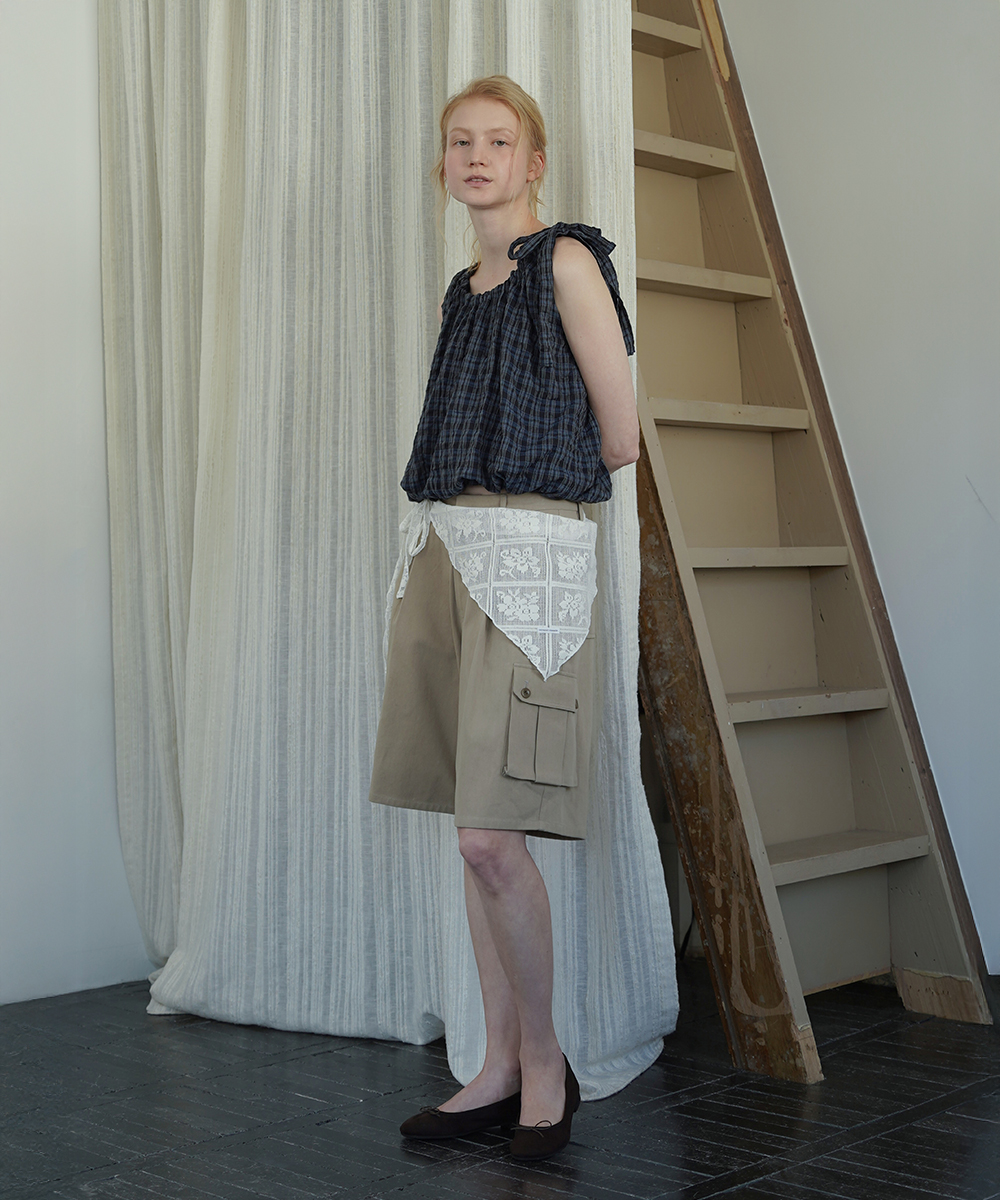 Grain bermuda pants_beige