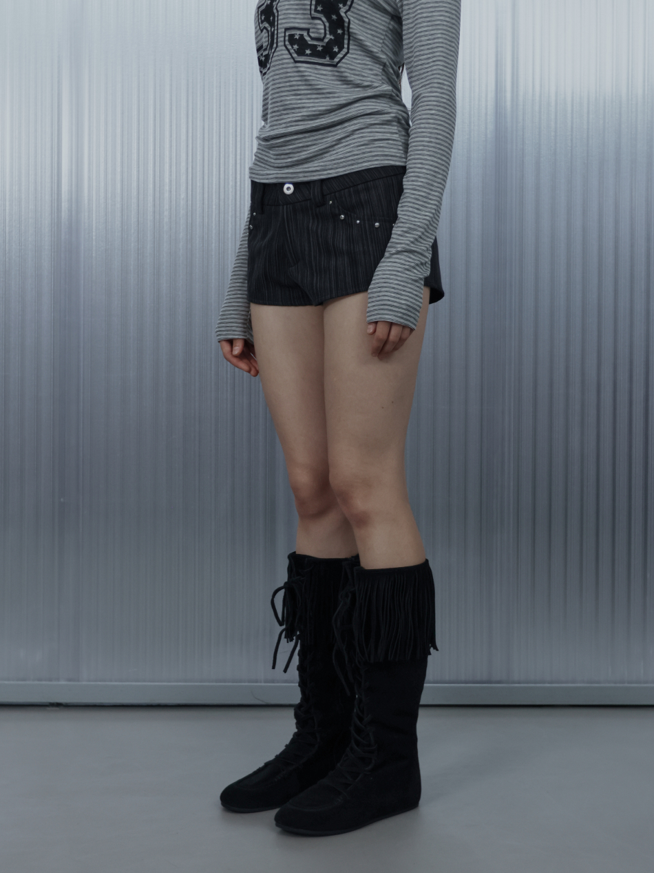 STRIPED STUDDED SHORT PANTS / BLACK