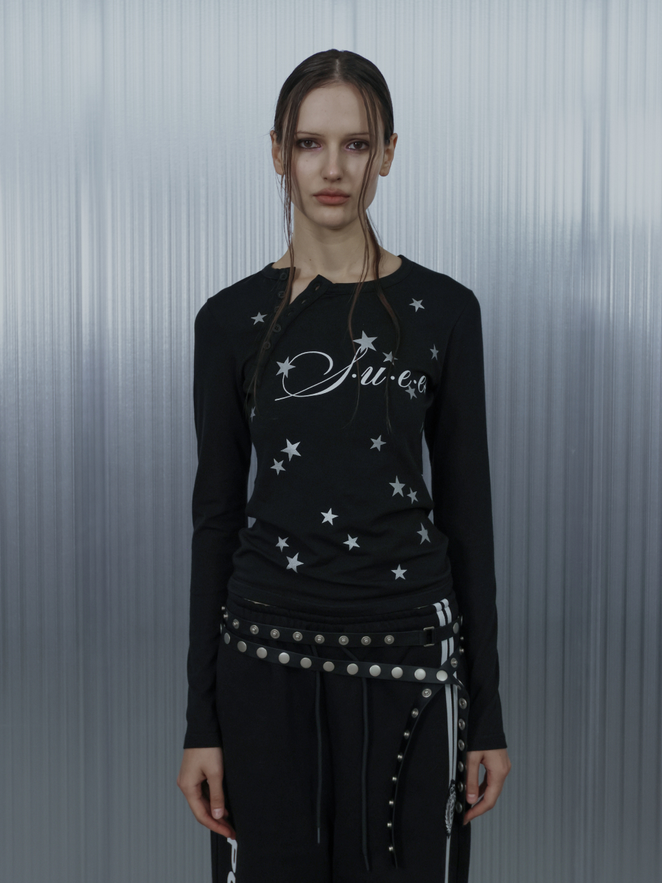 STAR HENLEY NECK TOP / BLACK