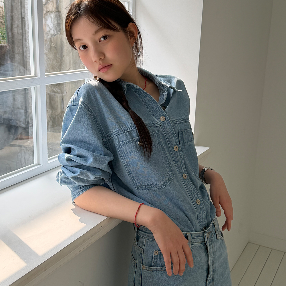 PLAIN DENIM SHIRT (LIGHT BLUE)