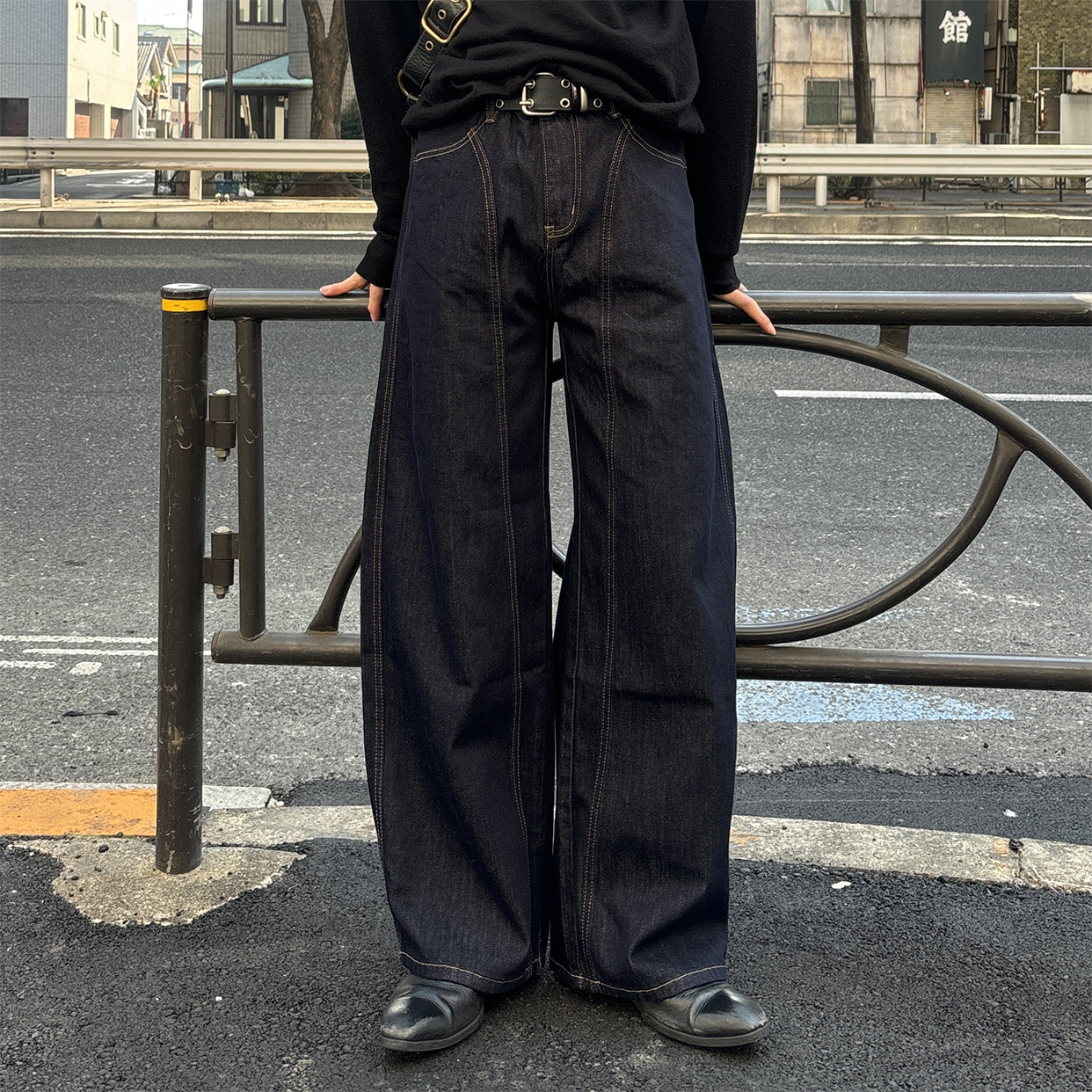 (ユニセックス)  セミバルーンノンウォッシュデニム