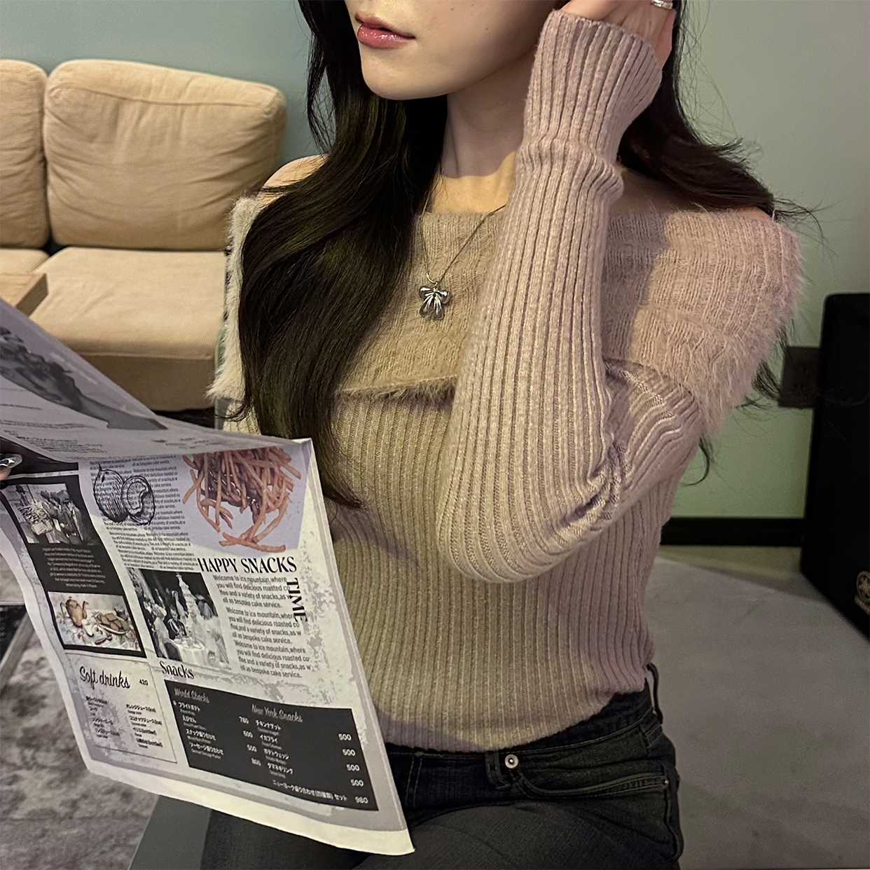 オフショルダーシャギーリブニットウェア