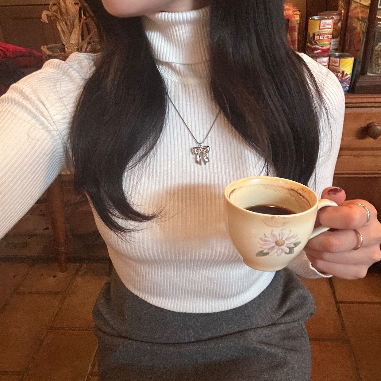 リブニットタートルネック