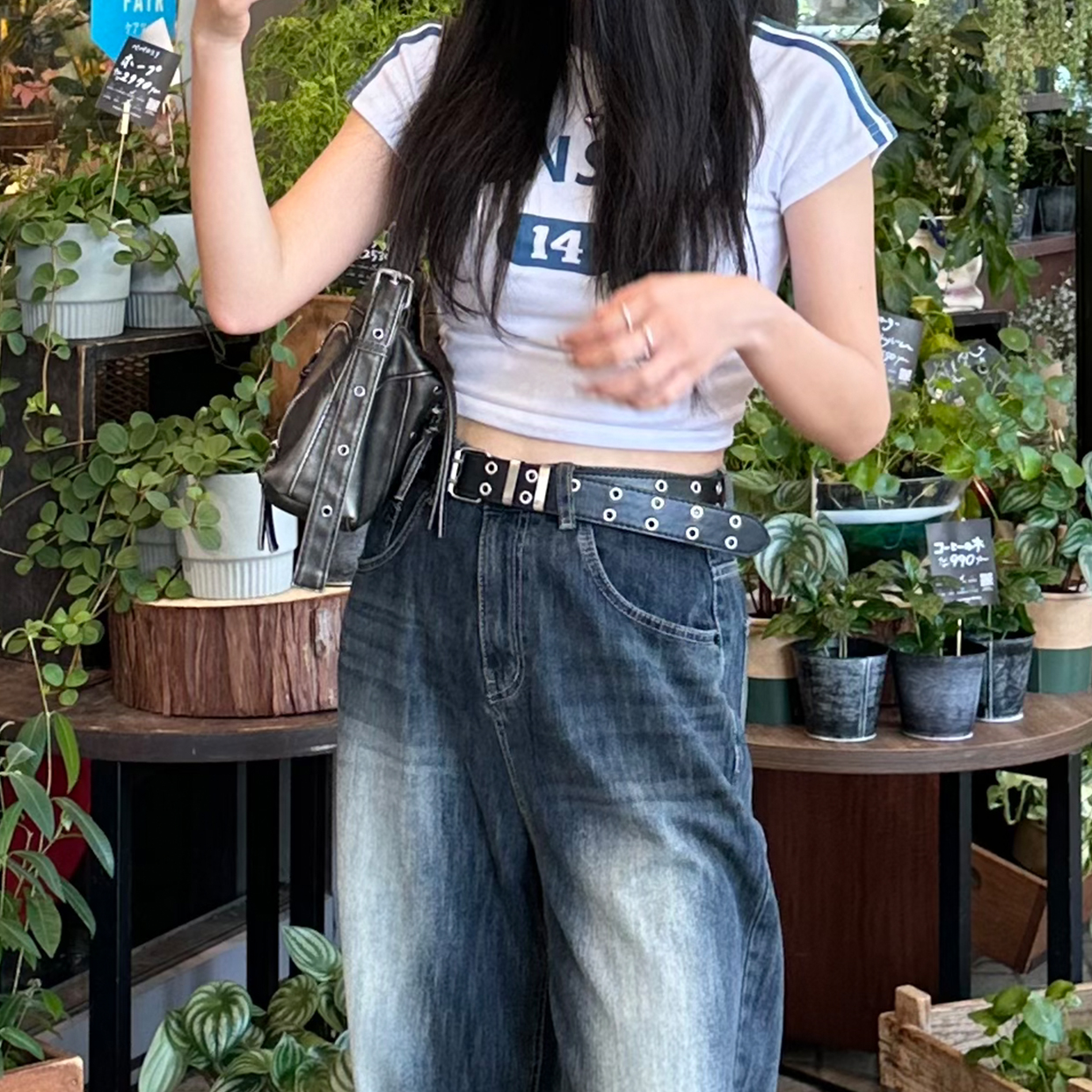 ブラックパンチングベルト